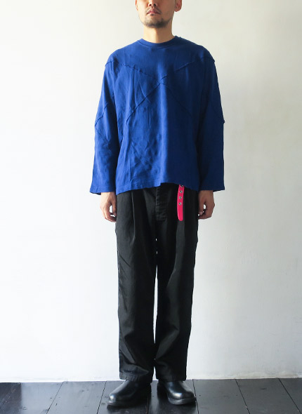 BRU NA BOINNEのカットソーのモデル着用画像