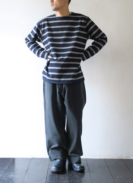 TROENTORPのサンダルのモデル着用画像