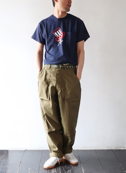 AiE Printed S/S Pocket Tee - Yankee エーアイイー プリントショートスリーブポケットティー