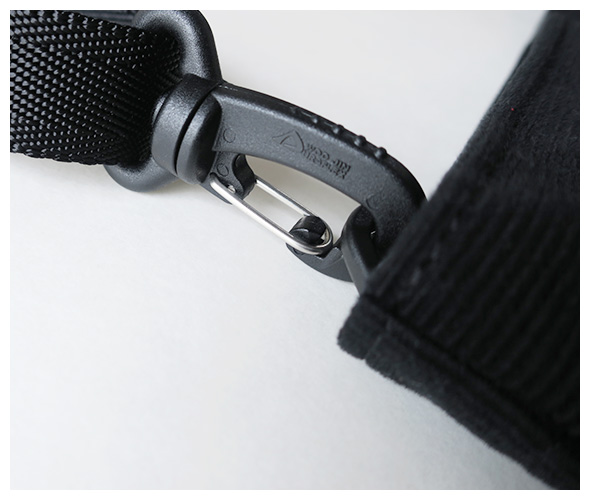 THE NORTH FACE PURPLE LABEL(ノースフェイスパープルレーベル) コーデュロイショルダーバッグ NN7866Nの商品ページです。